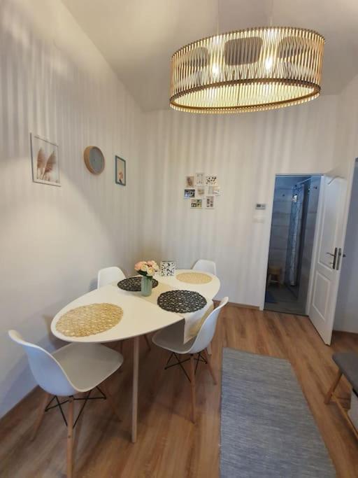 Andrea Apartman Miskolc Belvarosaban Exterior foto